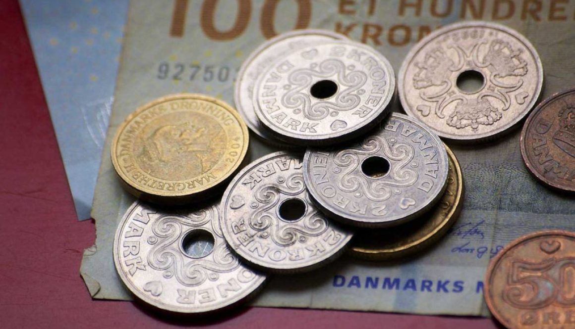 Dänische Münzen und Scheine